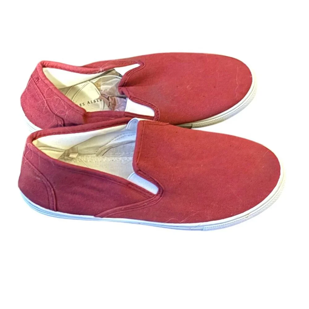 Charles Albert NWOT Women's Burgundy Red slip‎ on shoes Canvas sz 7